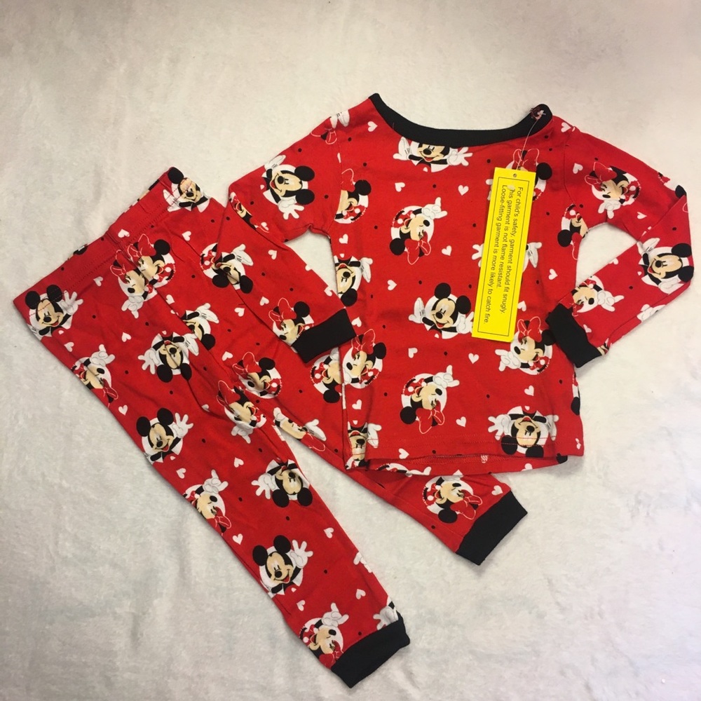 Disney Minnie Mouse‎ Pajama Set Kids Red NEW Snug Fit Heart Print Long Sleeve